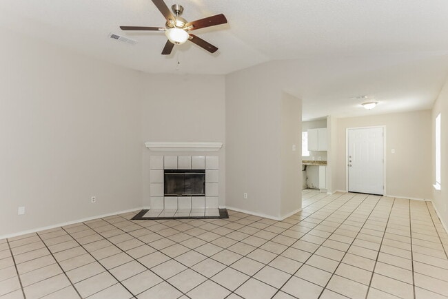 Building Photo - 4530 Lizzy Dr