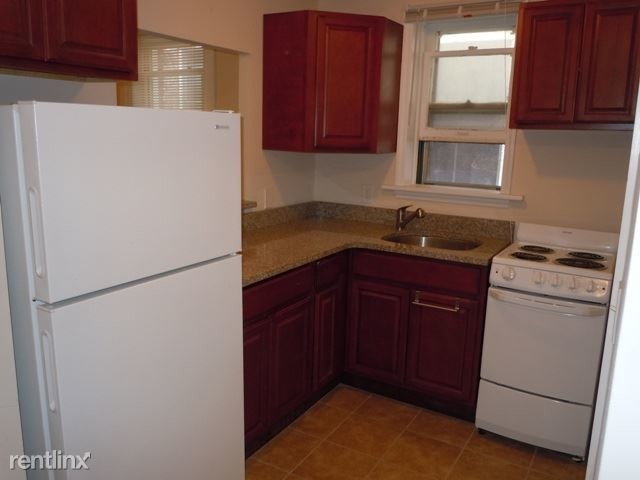 Primary Photo - 1 br, 1 bath Apartment - 27 Lafayette St