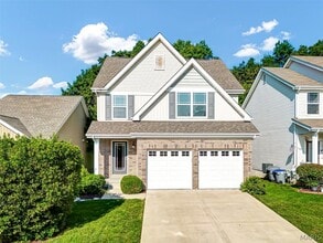 Building Photo - 499 Parkgate Dr