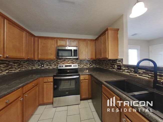 Building Photo - 7027 Zither Lane La Vergne TN