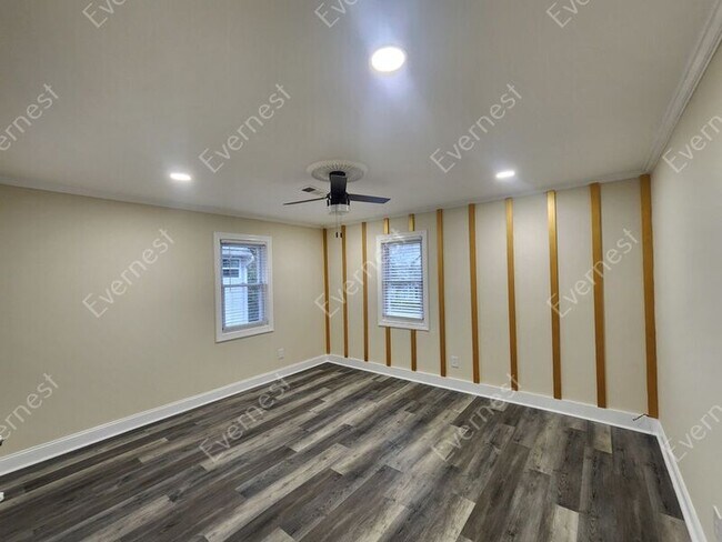 Foto del edificio - 1000 Hill St SE