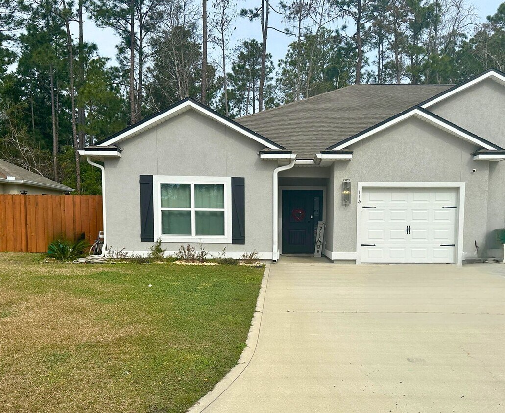 Foto principal - 3/2 fenced in yard and close to base!