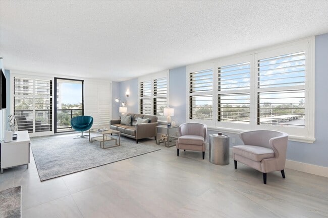 Building Photo - 3115 S Ocean Blvd