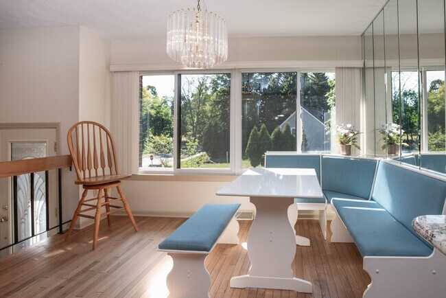 Foto del edificio - 804 Fairways Dr