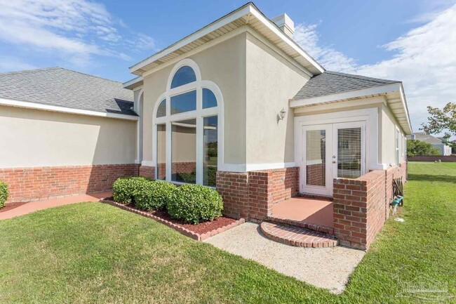 Building Photo - 46 Bayshore Dr