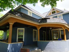 Building Photo - 224 Douglas Ave