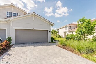 Building Photo - 5739 Oakmont Ct