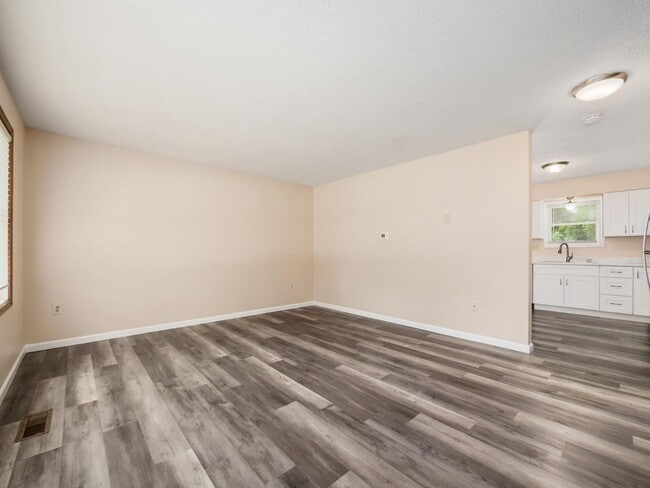 Building Photo - 2479 Willow View Ct