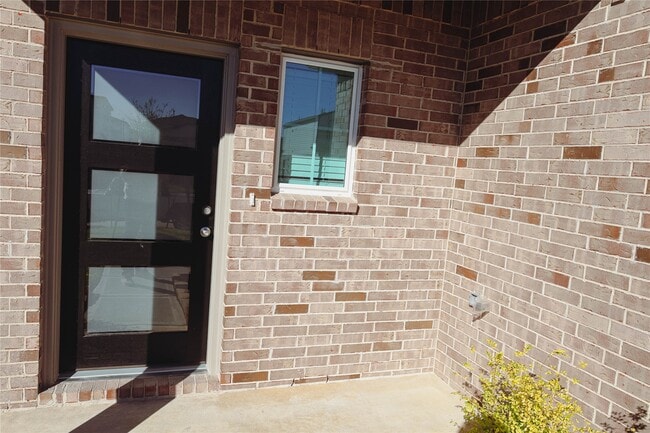 Foto del edificio - 8494 Sweet Cherry Ln