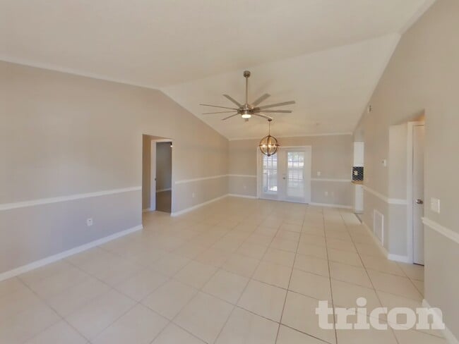 Building Photo - 1446 Deborah Dr