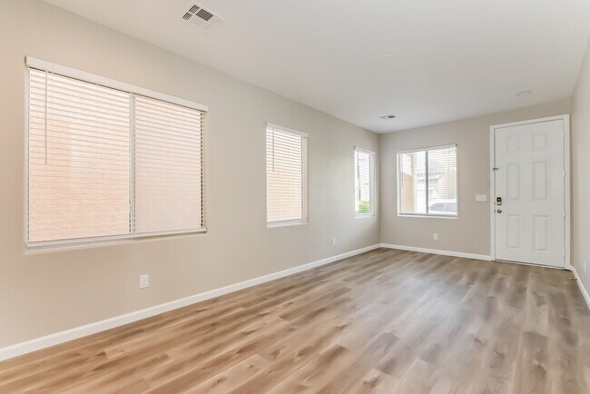 Foto del edificio - 10968 Scotch Rose St