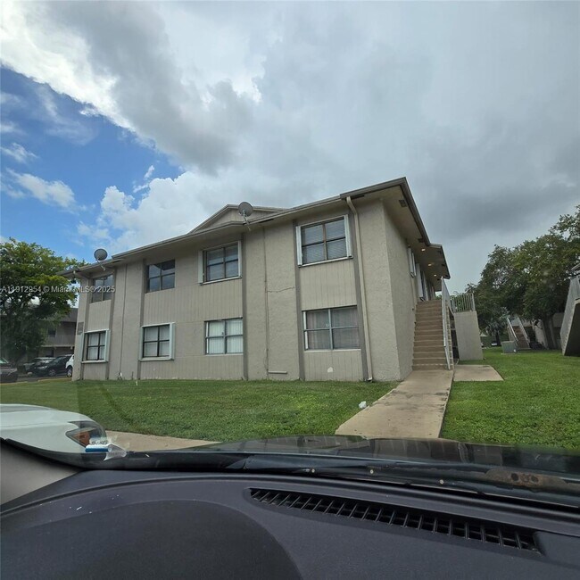 Foto del edificio - 15332 SW 72nd St