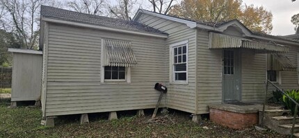 Building Photo - 729 N State St