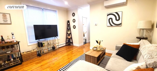 Foto del edificio - 30-14 34th St