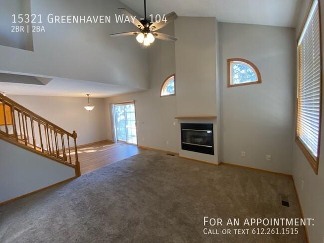 Building Photo - 15321 Greenhaven Ln