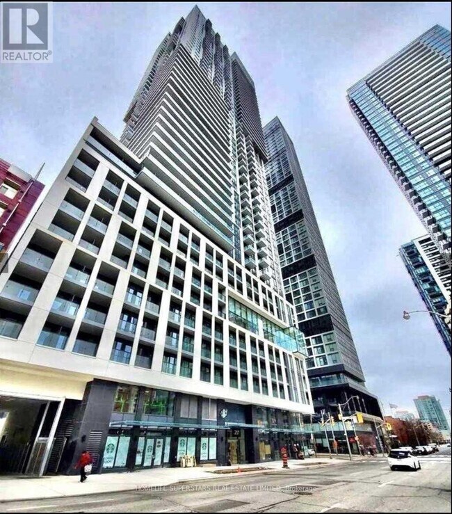 Building Photo - 251 Jarvis St