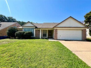 Building Photo - 8202 Weatherly Dr