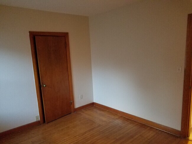 Foto del edificio - Mt Elam Rd.