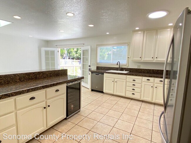 Building Photo - 3 br, 2 bath House - 3820 Sherbrook Drive