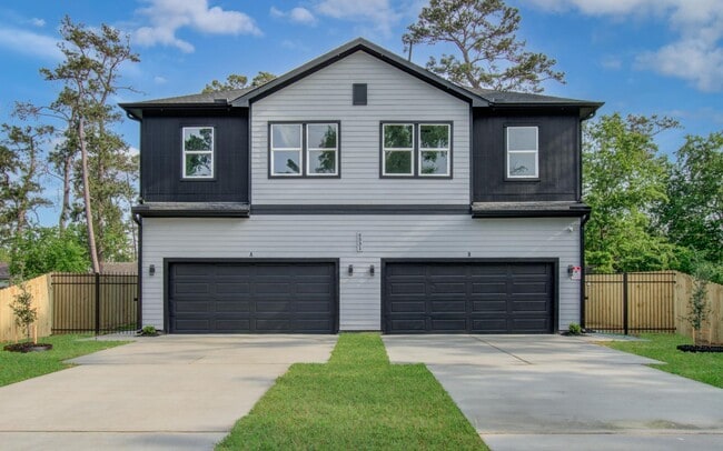 Foto del edificio - 6531 Rosemary Ln