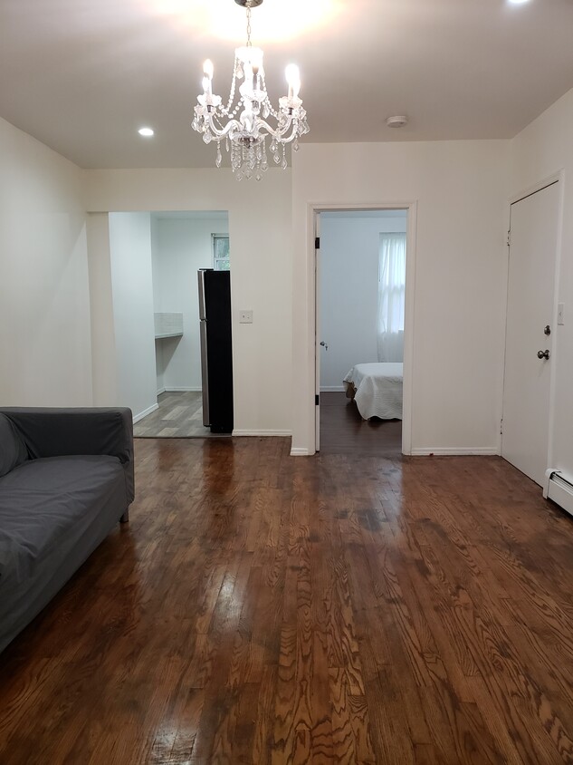 Primary Photo - 546 Lexington Ave