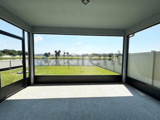 Building Photo - Unit