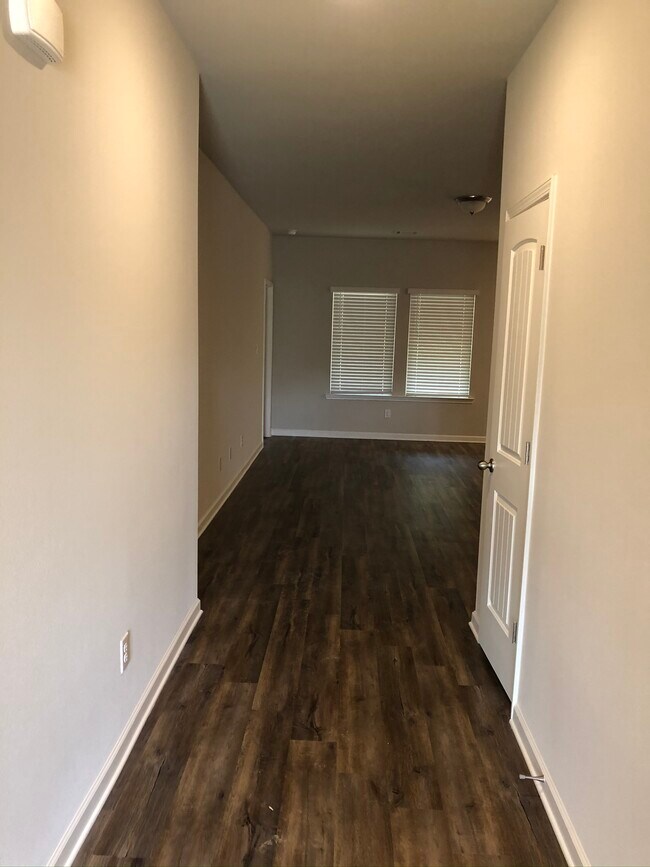 28447 Longfellow Ln, Albany, LA 70711 House Rental in Albany, LA