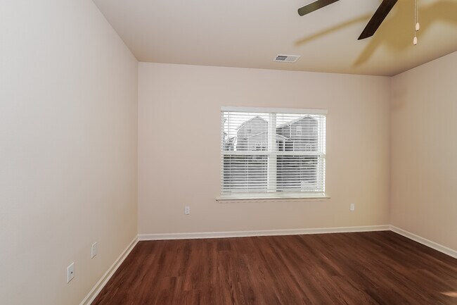 Foto del edificio - 6048 Rainbow Row