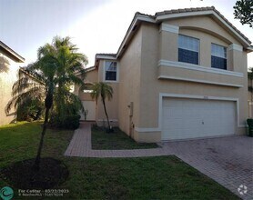 Building Photo - 2802 SW 165th Ave
