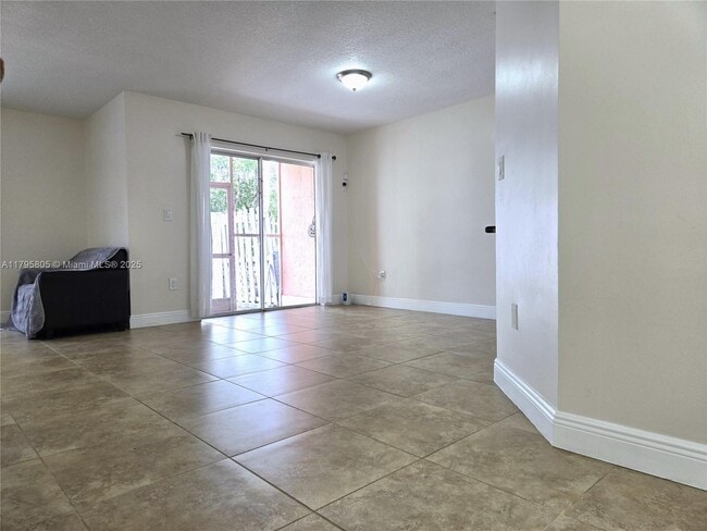 Foto del edificio - 12423 NW 7th Ln