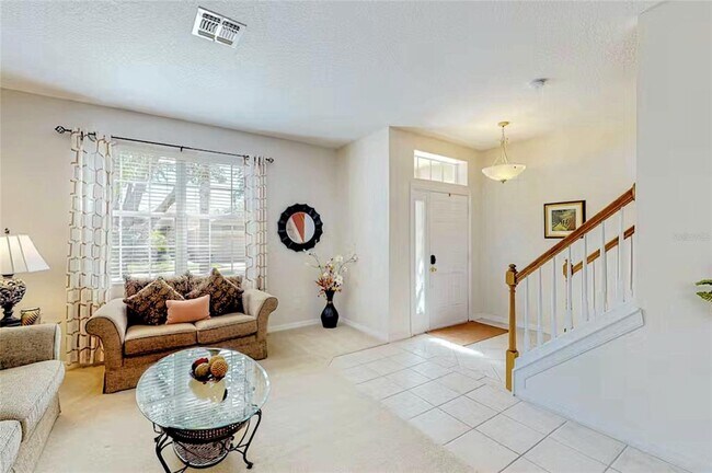 Building Photo - 136 Henley Cir