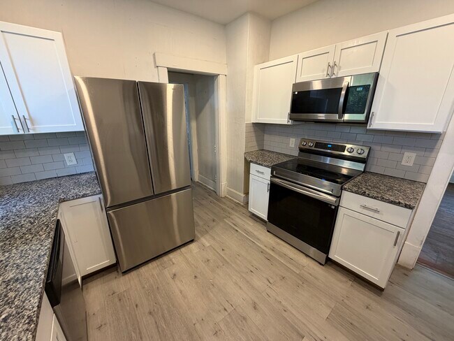 Cocina - 275 W Main St
