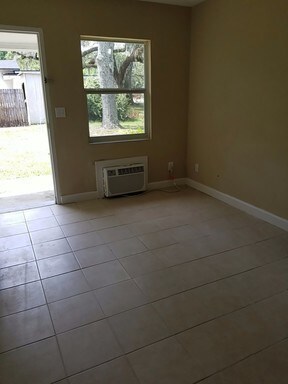 Building Photo - Renovated 1 Bed Apartment