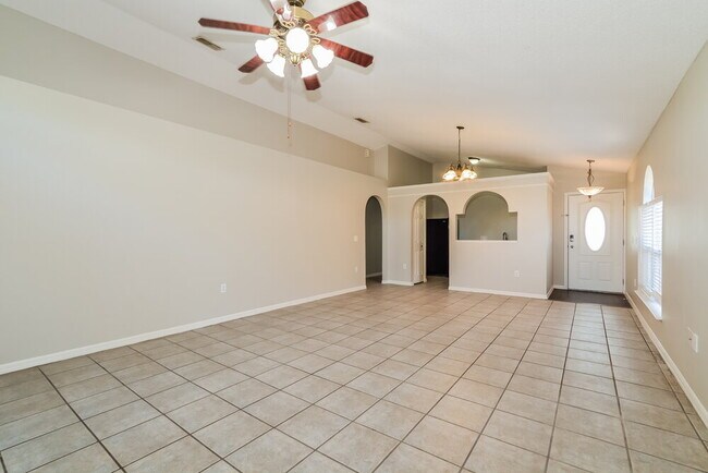 Foto del edificio - 10103 Richardson Ct