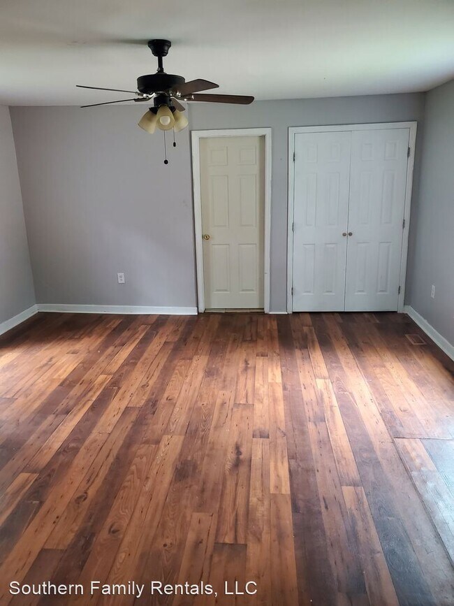 Foto del edificio - 3 br, 2 bath House - 545 West Ave