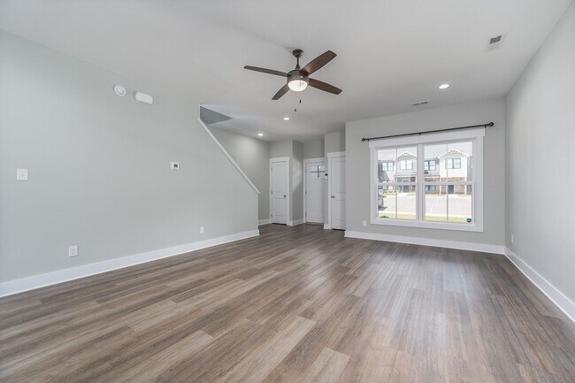 Foto del edificio - 3 Bedroom Townhouse in Campbell County