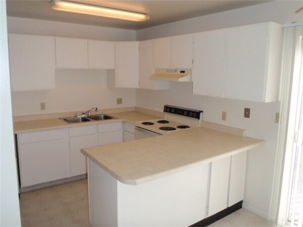 Foto del edificio - 4845 S 450 W