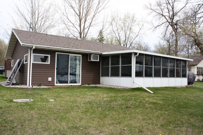 Building Photo - PRICE REDUCED: Furnished Cottage on Lake M...