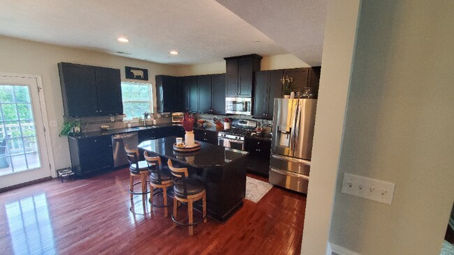 Building Photo - 3023 Grey Fox Cir