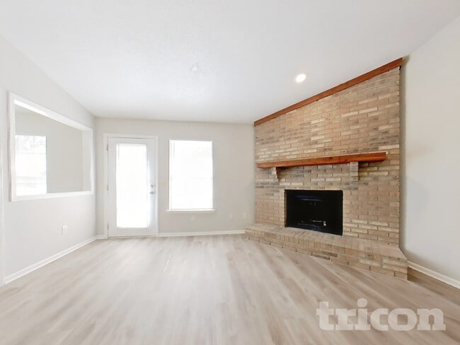 Building Photo - 5460 Running Creek Ln