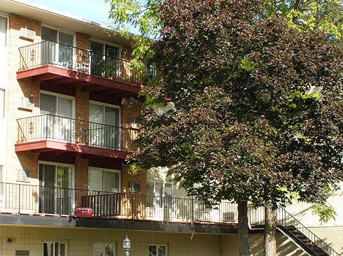 Foto del edificio - Creek View Apartment Homes 8817 w 35th st.