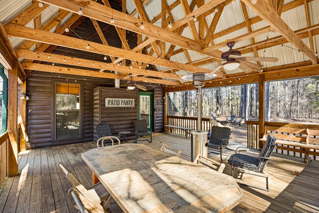 Building Photo - 22 Yeager Dr