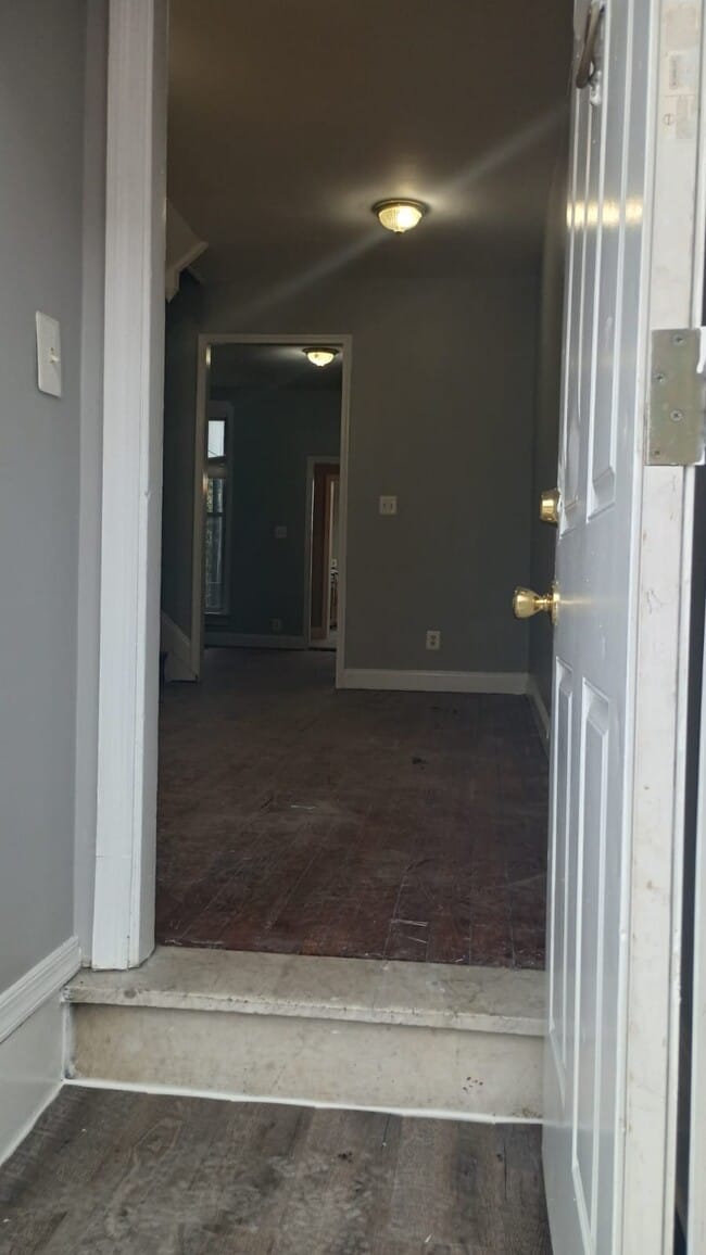 Building Photo - 1814 Penrose Ave