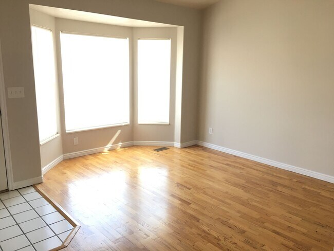 Foto del edificio - 3 Bedroom Taylorsville Home