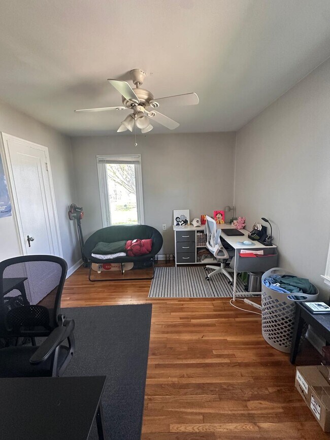 Foto del edificio - 707 11th Ave NE