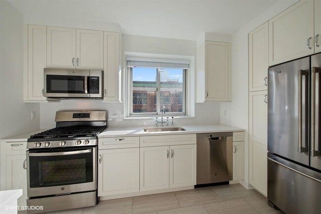 Building Photo - 254 East 68th Street