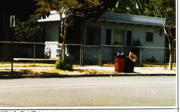 Building Photo - 551 W 7th St