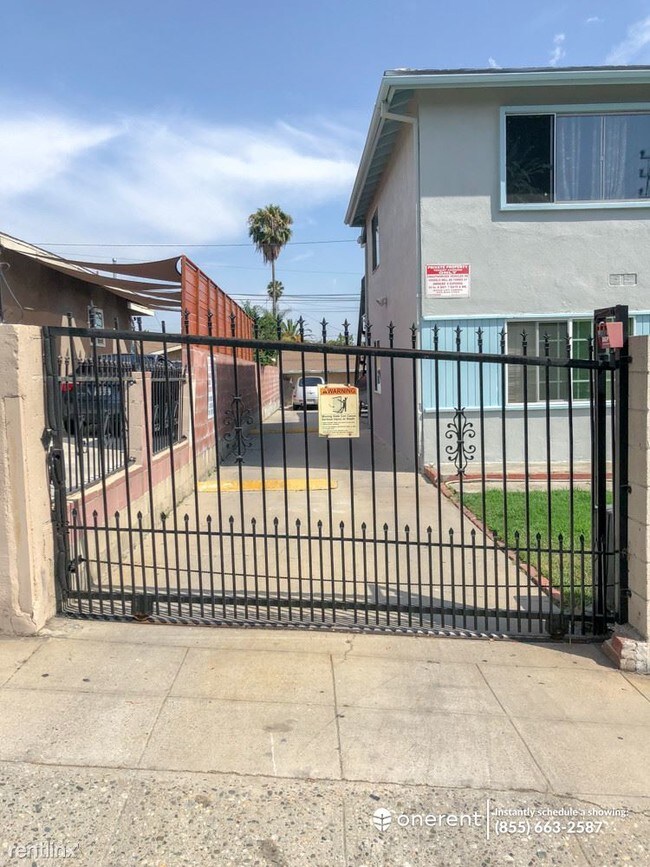 Foto del edificio - 2 br, 1 bath Apartment - 2808 Silver St