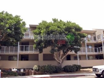 Primary Photo - 233 S Helix Ave