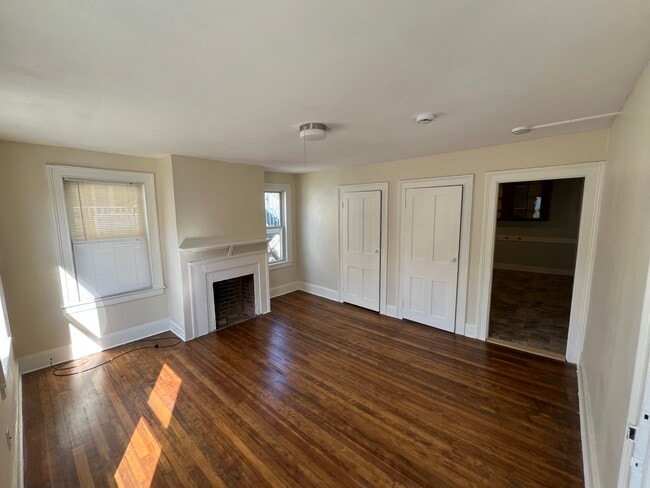 Foto del edificio - 293 Central Ave